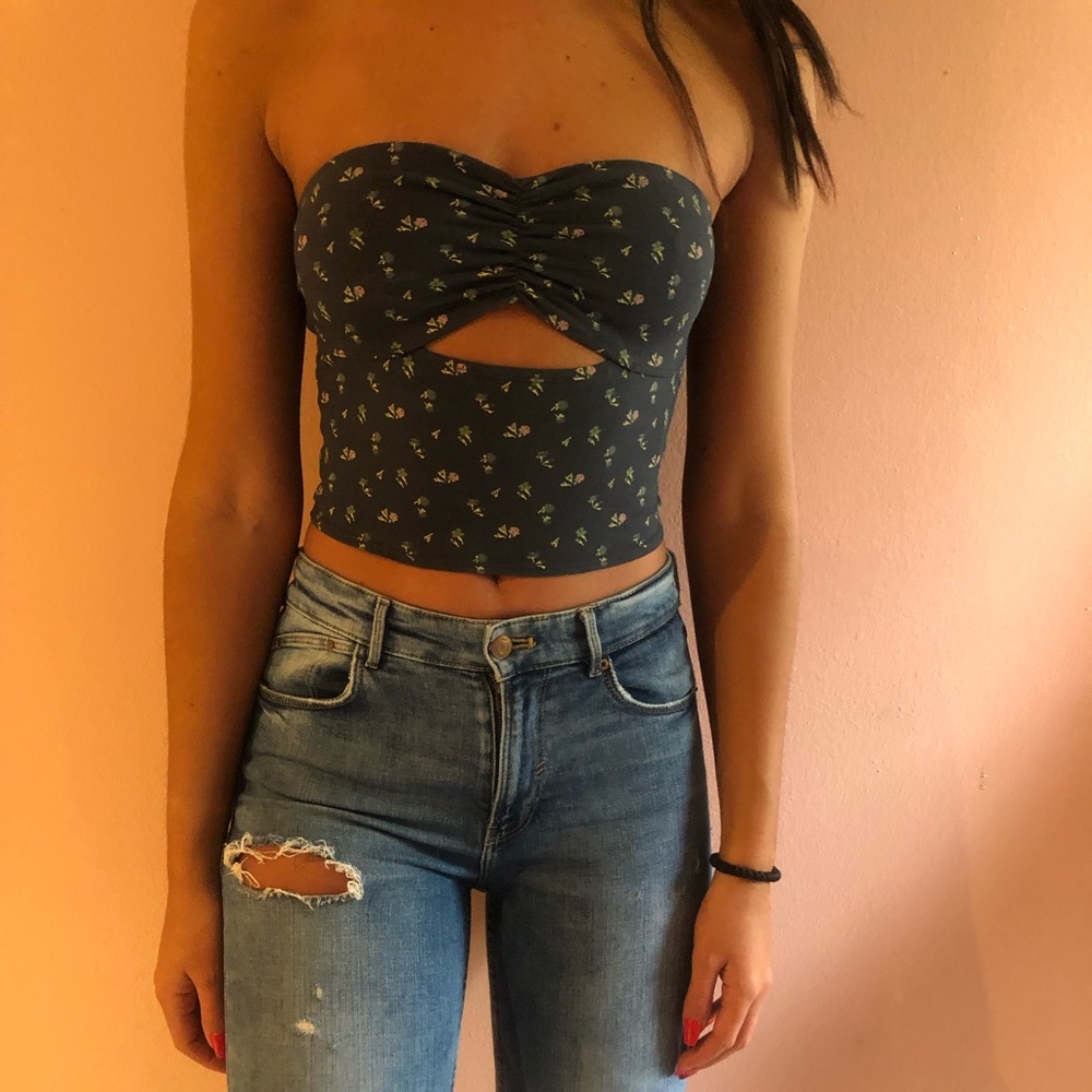 Urban outfitters crop top